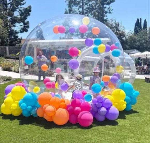 Combo básico Deluxe Bubble house + castillo inflable Deluxe + Piscina de pelotas